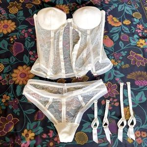 La Perla, Size 36, Corset & Panties & Garters